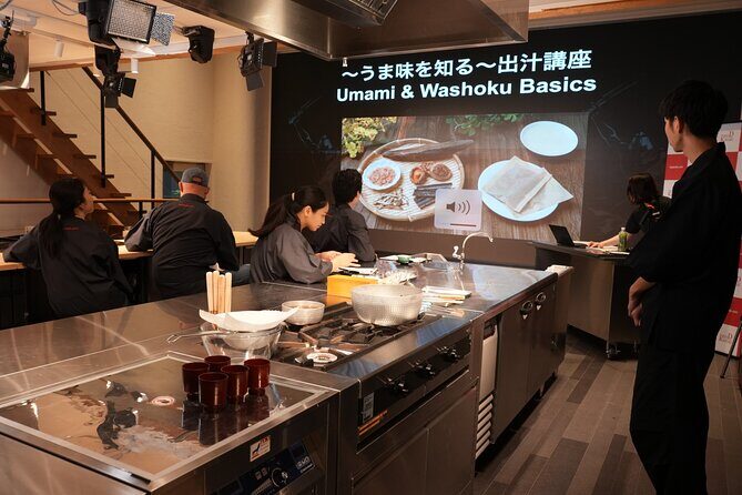 Discover Japanese Umami: Onigiri & Dashi Masterclass in Tokyo - Practical Details and Value