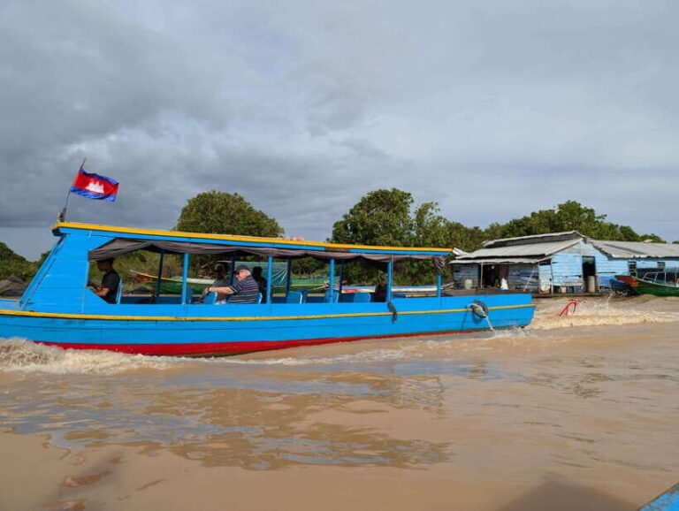Discover the Enchantment of Chong Kneas Floating Village - In-Depth Breakdown of the Tour