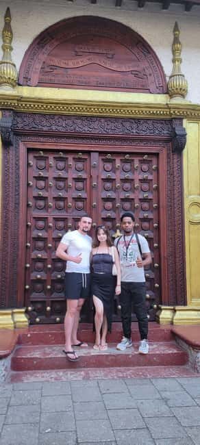 Discover the hidden histories of Stone Town - Uncovering Hidden Stories: The Slave Trade and Colonial Links