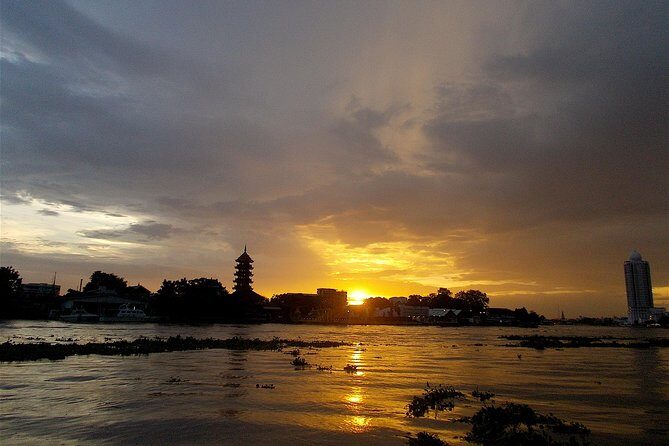Discover the Mystical Beauty of Bangkok at Night 5-Hour Bike Tour - Authentic Perspectives from Travelers