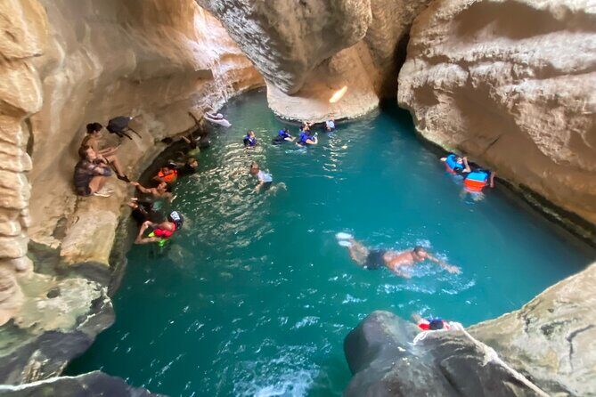 Discover Wadi Shab by a Professional Omani Guide (private). - Is It Worth the Price?