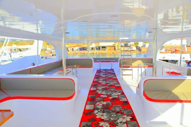 Diving And Snorkeling To Ras Mohamed And White Island By VIP Boat - Who Should Consider This Tour?