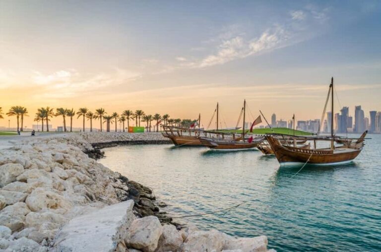 Doha: Souq Waqif, Dhow Harbour, and Street Food Walking Tour - Exploring the Souq Waqif