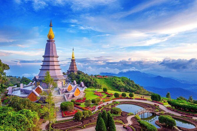 Doi Inthanon National Park with Nature Trail Trekking 1-Day Tour - Pagodas of the Royalty: Cultural Highlights
