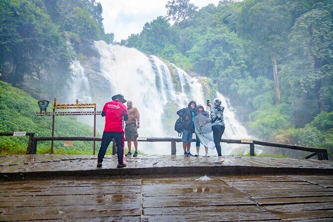 Doi Inthanon Waterfalls Rice Fields Tour from Chiang Mai - FAQs