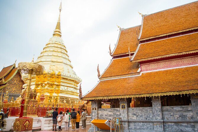 Doi Suthep and Wat Pha Lat Sunrise Private Tour Half Day - Authenticity and Guided Insights