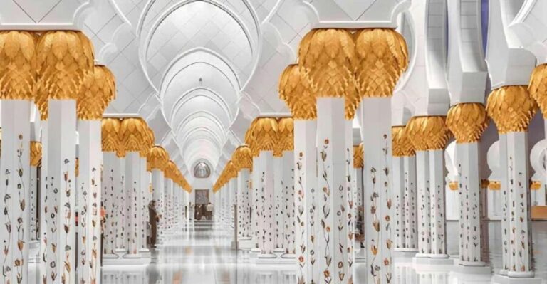 Dubai: Sheikh Zayed Mosque & SeaWorld Entry w/ Transfer - Transitioning to SeaWorld Abu Dhabi
