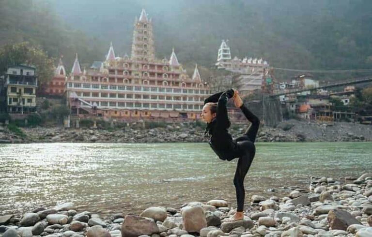 Early Morning 2 Hours Yoga Session In Rishikesh at Ghat - The Itinerary Breakdown