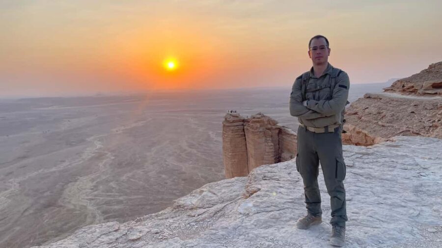 Edge of The World Riyadh,Camel Ride ,Bat Cave Visit & Dinner - Who Should Consider This Tour?