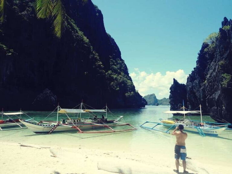 El Nido: Hidden Beaches and Lagoons Boat Hopping Tour D - Authentic Experiences from Other Travelers