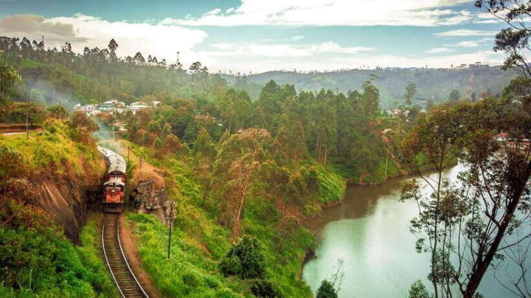 Ella From/To Kandy Scenic Train Journey with One Night Stay - Practical Details and Considerations