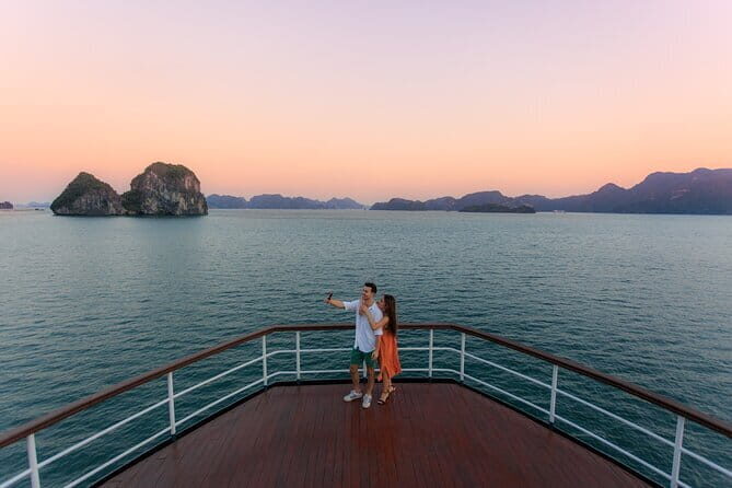 Emeraude Cruise 2 days 1 night Ha Long Bay Tour - Who Should Consider This Tour?