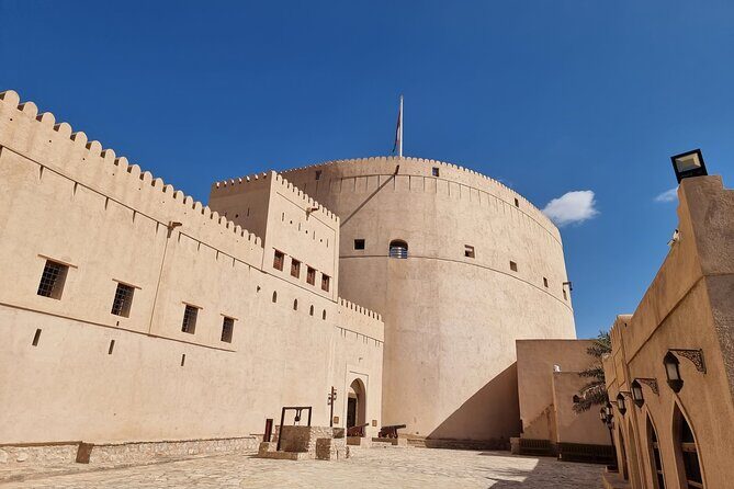 Enjoy the beauty of Fanja, Samail Izki & Nizwa on a special trip - The Itinerary Breakdown