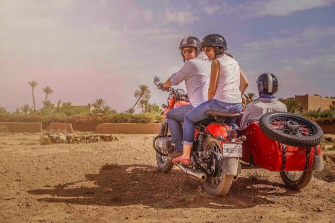 Essential Ride by sidecar (Marrakech off the beaten path) 1h30 - The Guides and Their Stories