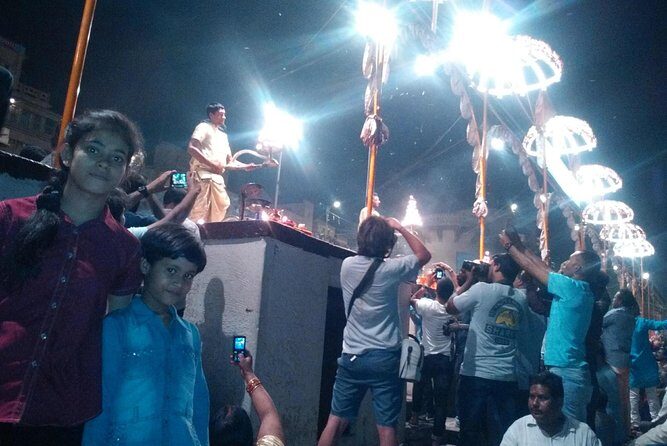 Evening ceremony of Ganges in varanasi with official tour guide - The Value of Guided Navigation in Varanasi
