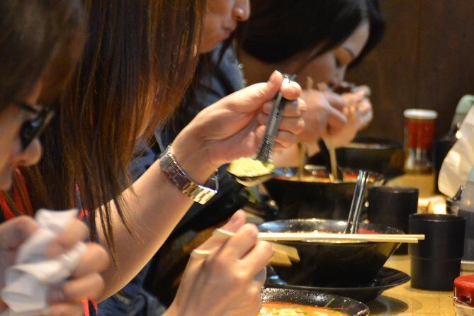 Evening Street Food Hopping Tour in Downtown Osaka - An In-Depth Look at the Tour