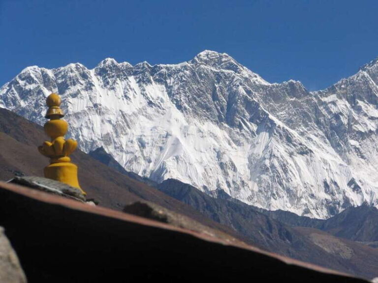 Everest Base Camp Treks 17 days - An In-Depth Look at the 17-Day Everest Trek