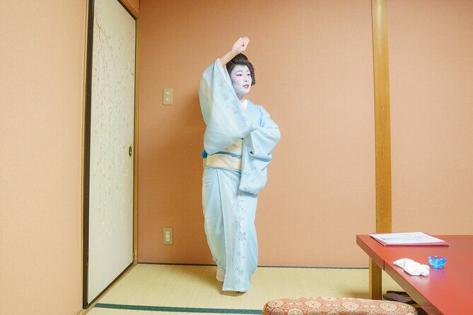 Exclusive Geisha Dinner Experience in Tokyo - Meeting the Geisha or Maiko