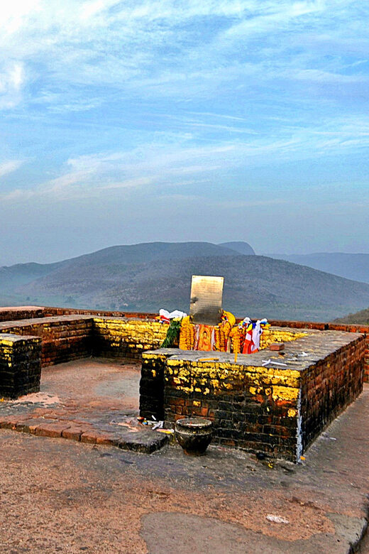 EXCURSION TOUR OF RAJGIR & NALANDA FROM BODHGAYA - Exploring Rajgir: Hills, Monasteries, and Scenic Views