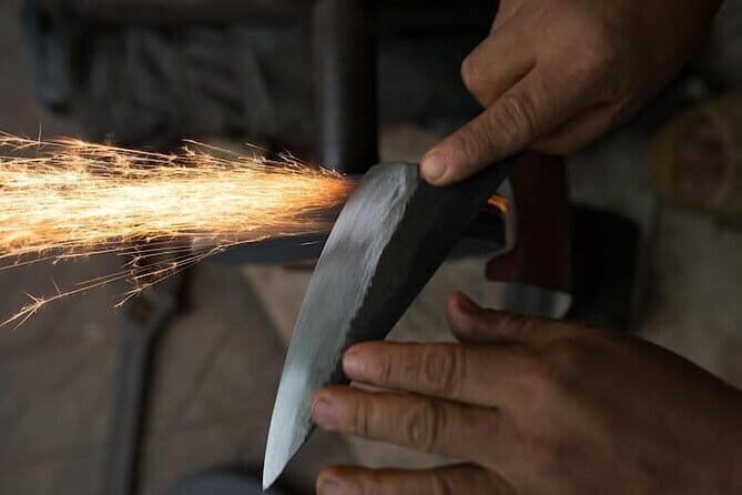 Experience Knife Making in Blacksmith Village - Why Travelers Rave About This Tour