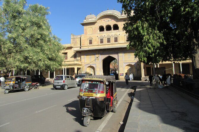 Explore Jaipur by Tuk-Tuk with Flower Market Visit - The Sum Up
