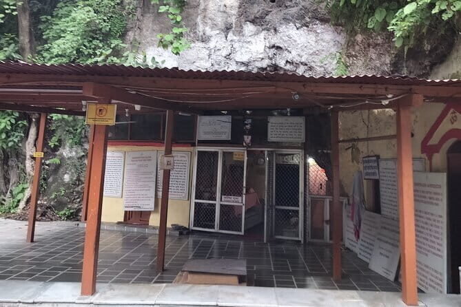 Explore Saint City on a Day Tour in Rishikesh - The Practicalities and Value