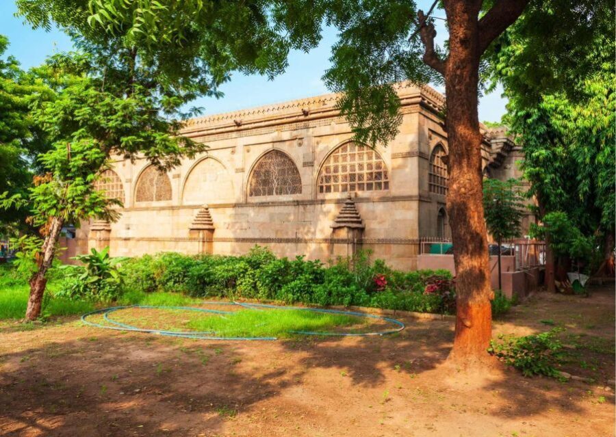 Explore the Best of Ahmedabad by Car (Guided Full Day Tour) - How It Compares to Similar Tours