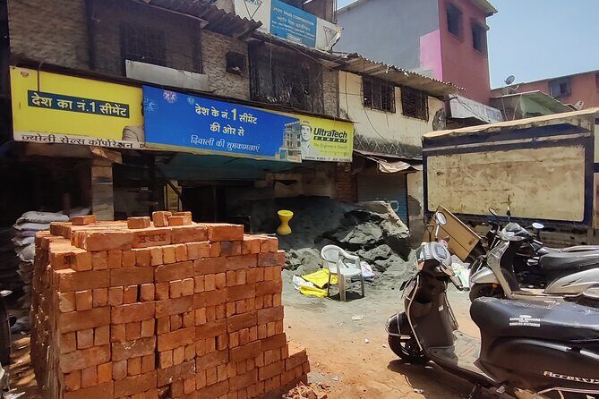 Exploring Dharavi: Mumbai's Walking Slum Tour - Who Will Love This Tour?