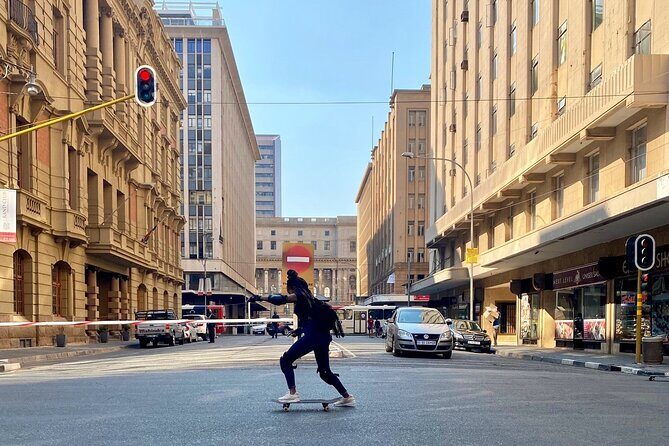 Exploring Johannesburg through Skateboarding - incl. skate lesson for beginners! - What to Expect on the Tour
