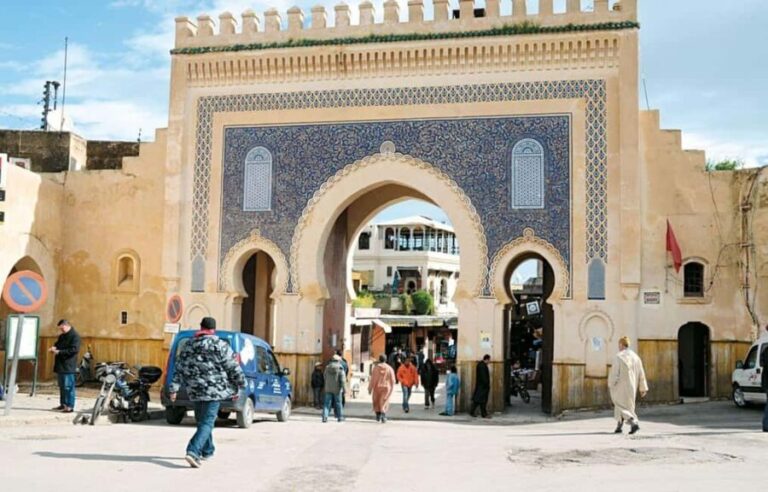 FEZ Medina Walking tour byLocal Guide & Fes Ramparts by car - Logistics and Practicalities