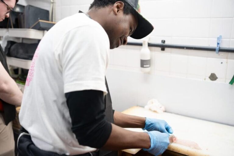 Fish cutting class - Who Should Try This Experience?