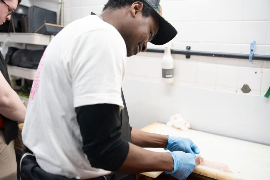 Fish cutting class - Who Should Try This Experience?