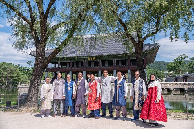 Flexible Private Van Tour in Seoul by Experts - Unpacking the Itinerary: Classic and Cultural Highlights