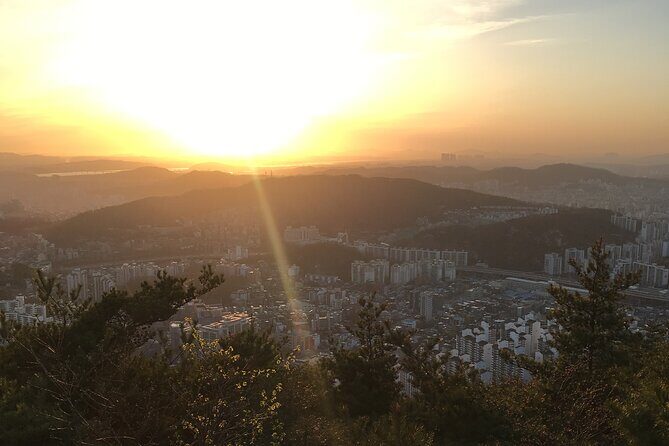 Fortress Night Hike & Snack at a Local Market - The Fortress Hike: Old Seoul’s Scenic Pathway