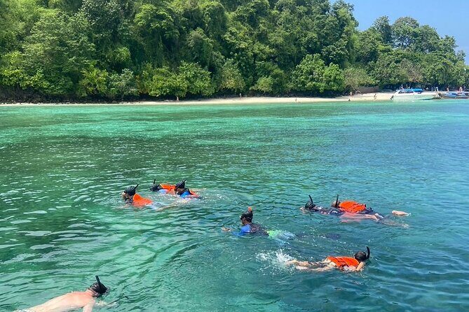 Four Islands Speedboat Trip from Krabi - Poda Island – A Picture-Perfect Beach (2 hours)