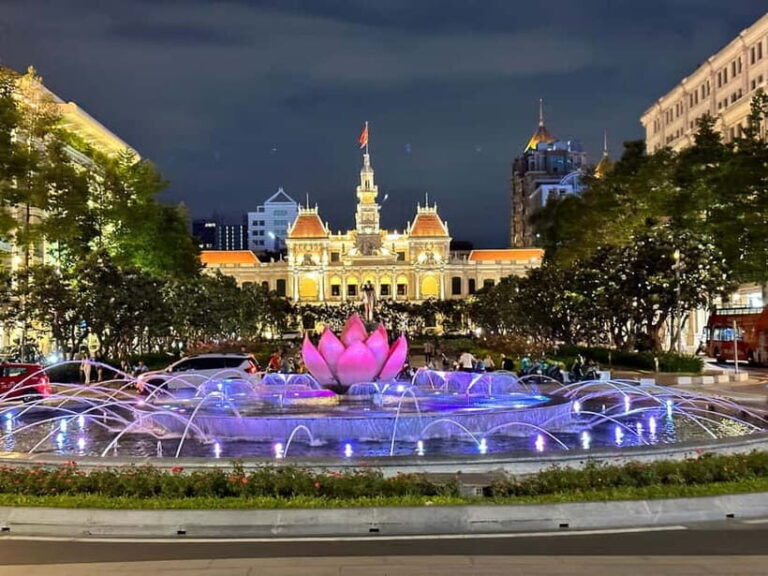 Free E-sim Saigon Night Walking Tour with Local Guide - Why This Tour Works Well
