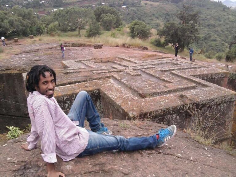 From Addis Ababa: Lalibela 2-day Guided Tour & Accommodation - An Introduction to the Lalibela Experience