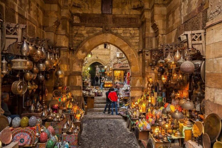 From Agadir or Taghazout: Souk El Had Market Guided Tour - Navigating the Market