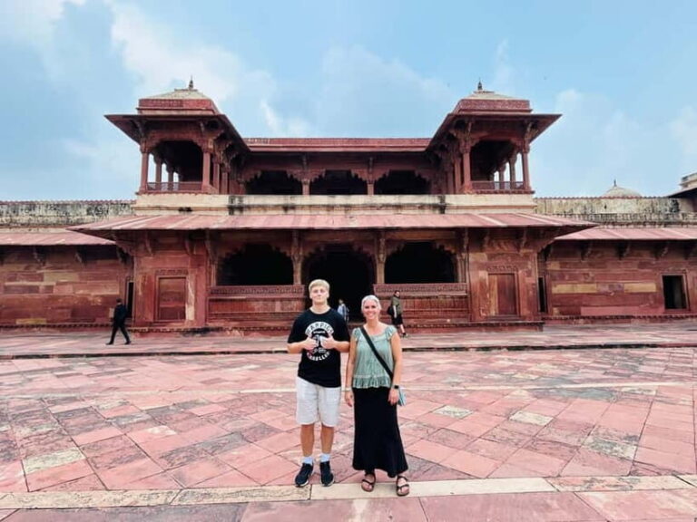 From Agra: Private Fatehpur Sikri Guided Tour - Who Should Consider This Tour?