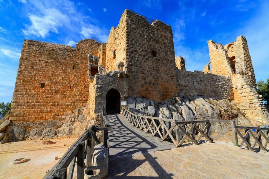 From Amman: Jerash and Ajloun Castle Day Trip with Hike