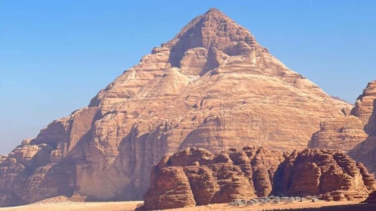 From Amman: Petra, Wadi Rum & Dead Sea 3 days private tour - Trekking Through Petra: What to Expect