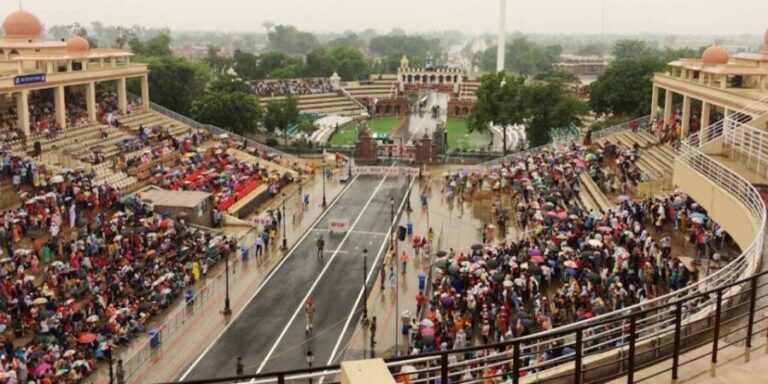 From Amritsar: Private Day Trip with Wagah Border Ceremony - Analyzing the Value