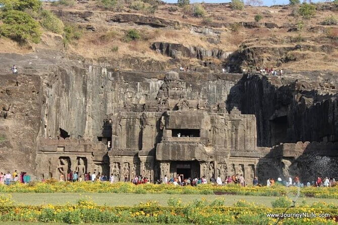 From Aurangabad: Day Tour of Ajanta & Ellora Caves all inclusive. - Authentic Experiences and Practical Details
