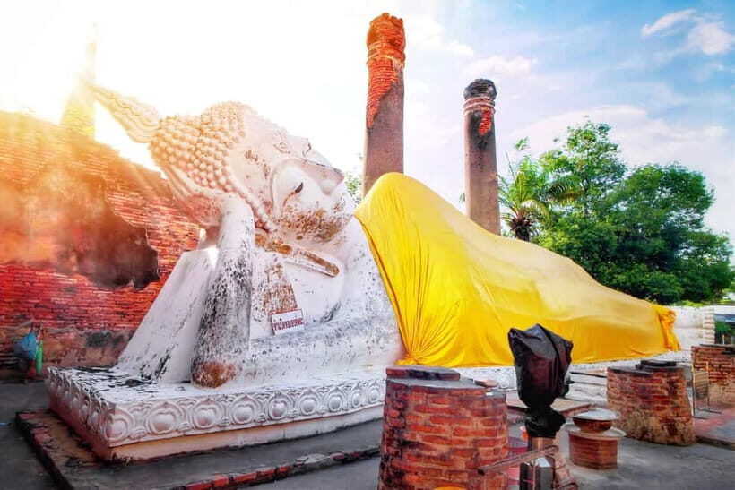 From Bangkok: Ayutthaya & Ayothaya Floating Market Day Trip - The Drive to Ayutthaya