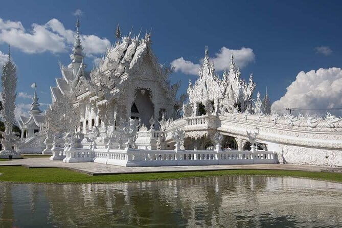 From Chiang Rai: 3 Temples, Golden Triangle Tour, Tea Plantation - The Sum Up