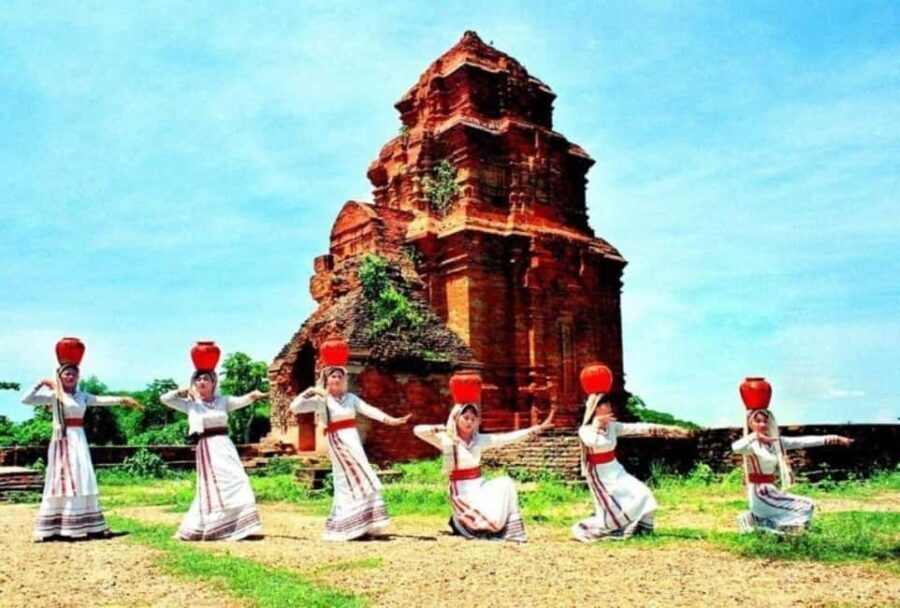 From Da Nang: Private Hoi An & My Son Sanctuary Day Trip - Exploring My Son Sanctuary: A Glimpse Into the Champa Kingdom