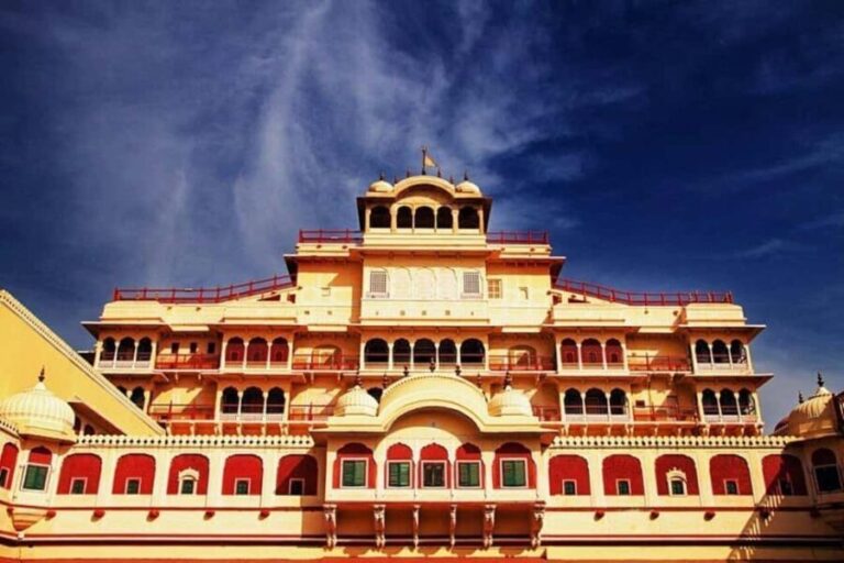 From Delhi: 3-Day Jaipur Tour with Accommodation - The Itinerary Breakdown
