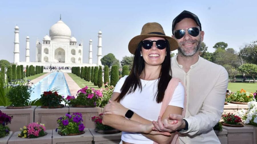 From Delhi: Agra & Fatehpur Sikri Tour By Car. - What You Can Expect