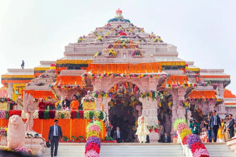 From Delhi: Ayodhya 2-Day Tour with Roundtrip Flight - Deep Dive into the Experience