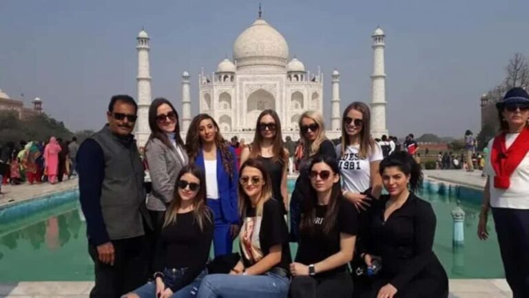 From Delhi: Luxury Taj Mahal & Red fort tour -Lunch at 5* - A Closer Look at the Itinerary